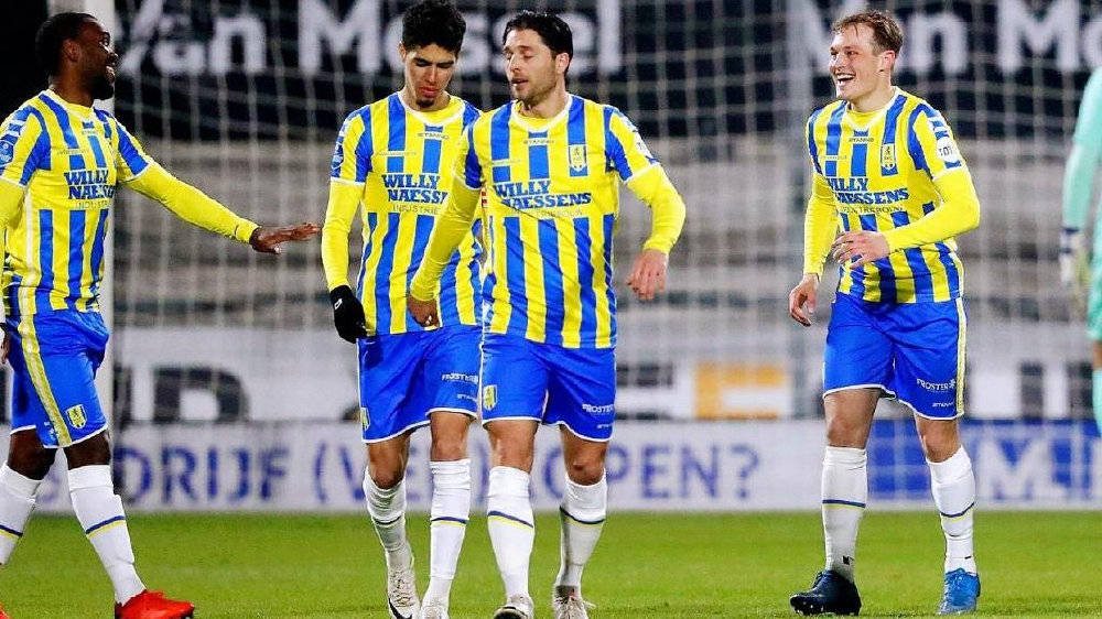 他们利用主 他们利用主