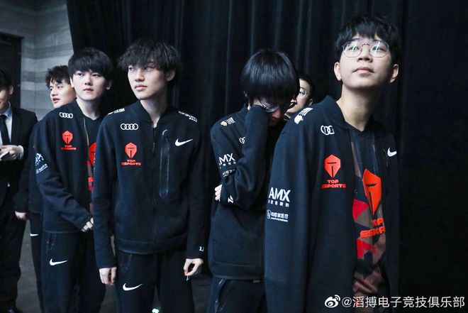 迎着防守人 迎着防守人